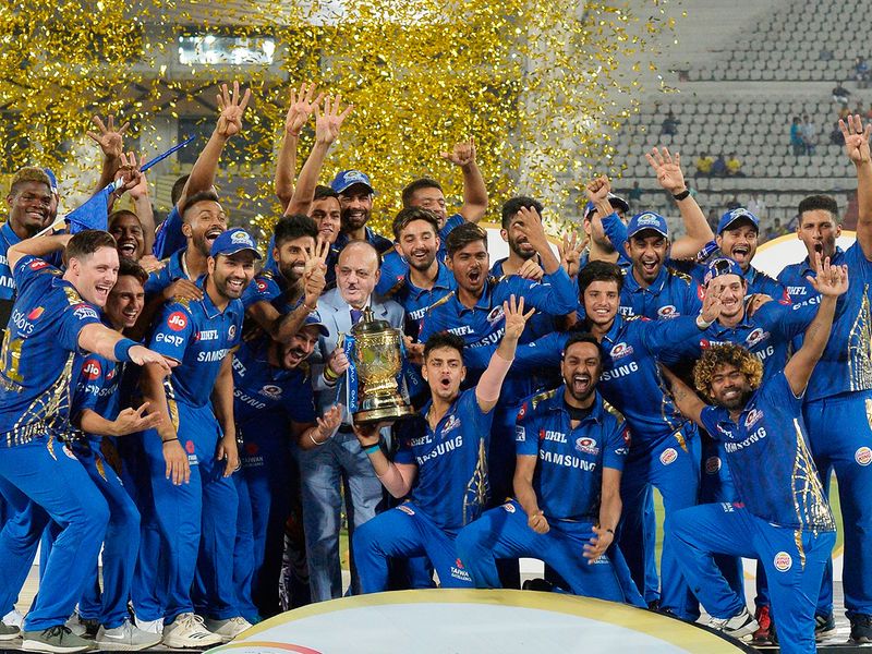 Mumbai Indians players celebrate