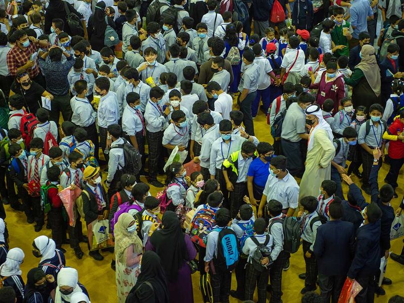 sharjah book fair crowd