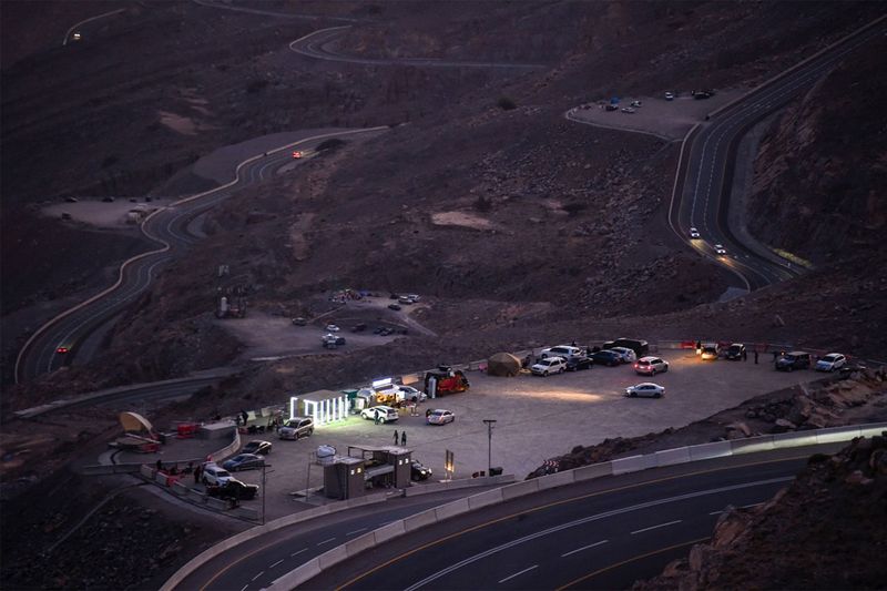 التخييم على جبل جيس في رأس الخيمة