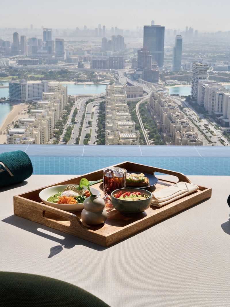 Aura Skypool breakfast