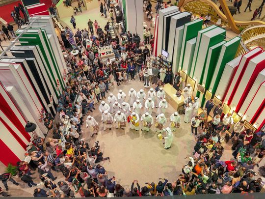 huge-turnout-at-shj-pavilion-at-mexico-book-fair-1669553074735