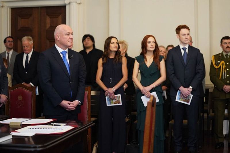 Christopher Luxon tweeted : It was very special to this morning be sworn in as Prime Minister with Amanda, Olivia and William behind me. The support of my family means everything to me and I know they’ll be with me all the way.