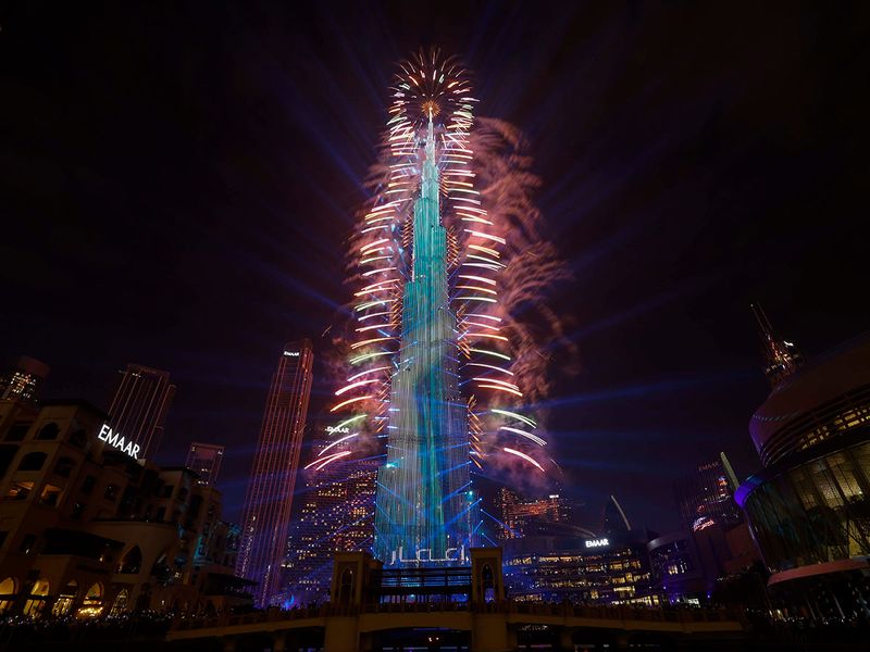 BURJ KHALIFA / NEW YEAR / FIREWORKS