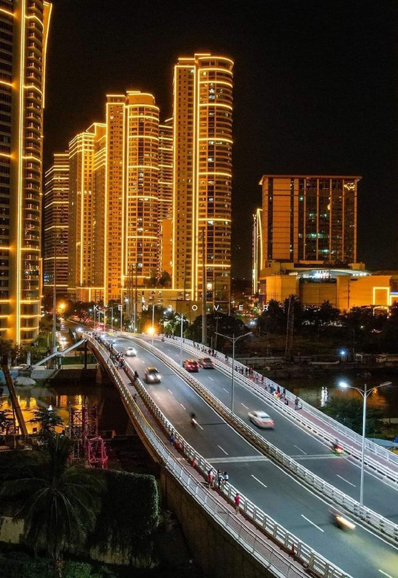  Estrella-Pantaleon Bridge in Manila